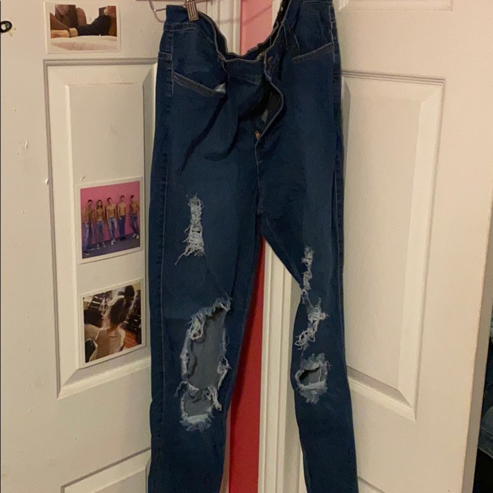 Distressed pants